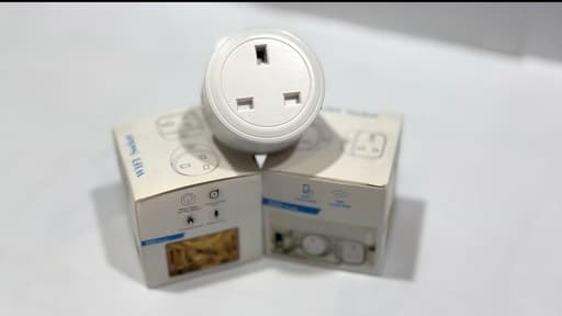 Smart Socket المقبس الذكي