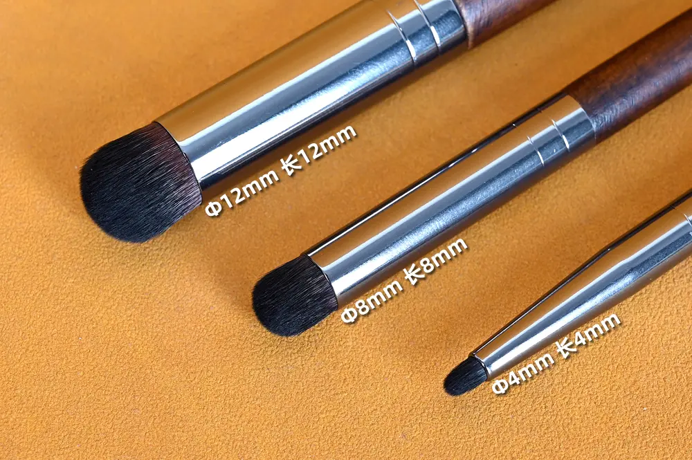 Model dry brush painting 